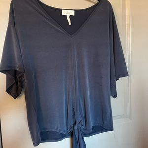 Navy front tie knot short sleeve top